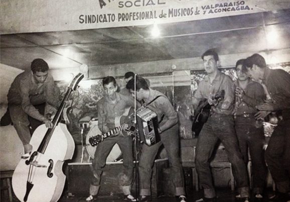 Grupo Rock Time en evento del Sindicato Profesional de Músicos de Valparaíso. 1955 ca.